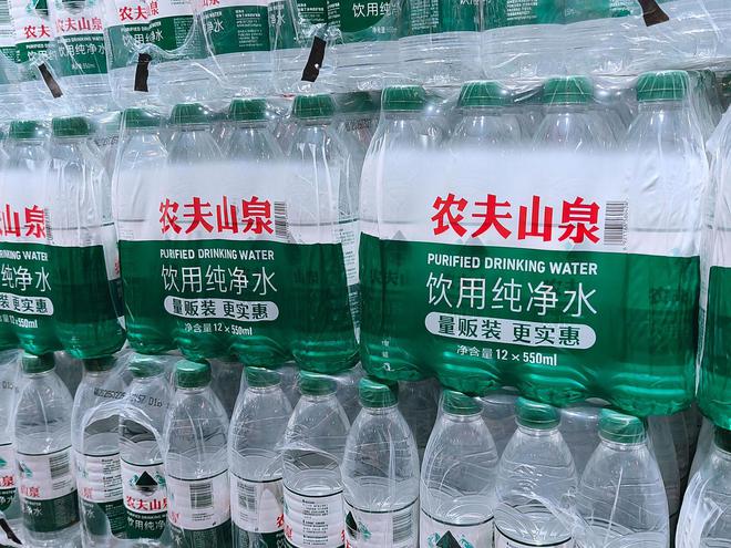 被娃哈哈代工波及？钟睒睒：不反对代工，但农夫山泉目前所有产品无法代工