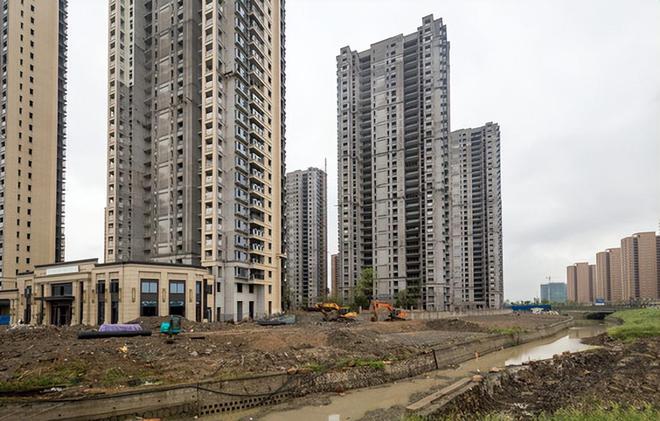 突发！李嘉诚旗下承建的楼盘偷工减料，长实集团被廉政公署调查！