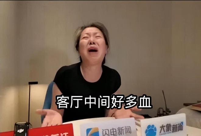 成都27岁姑娘被捅死在家门口，女凶犯的影像首次曝光，看着很吓人
