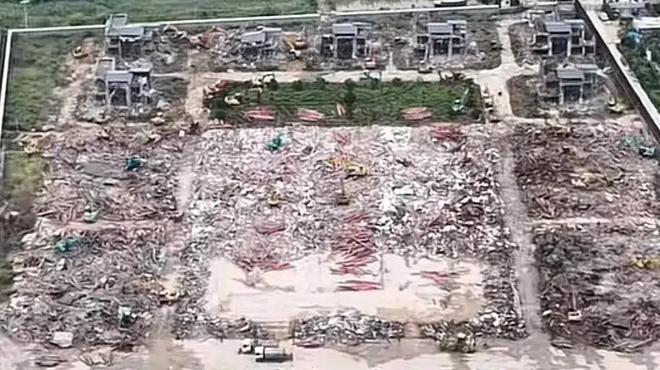 广东豪华建筑“英之园”今被拆除，被拆后的影像曝出，网友爆评