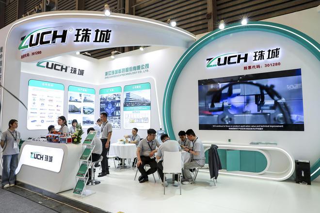 股价跌超6%，A股现天价离婚案，女方分得近4亿市值股票