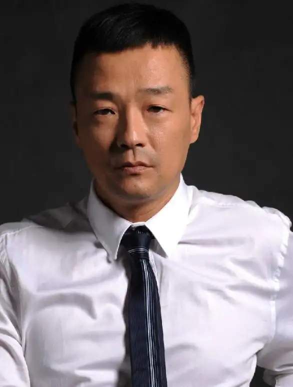 乱港男艺人曝猛料：曾遭男友人“迷奸”两次，细数被“迷奸”过程