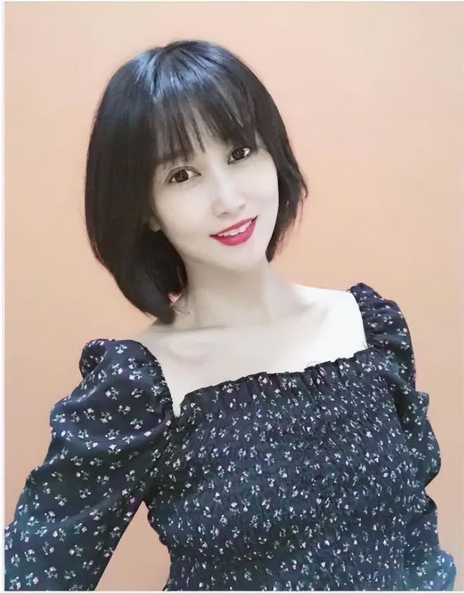 一美女舞蹈博主突然去世，去世原因曝出，网友：牛皮癣也要命啊！