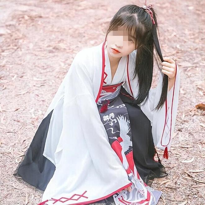 武汉出租车司机问女乘客是不是处女？其实，司机的下一句更可恨